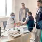 Inq Tmp 33 बिहपुर प्राथमिक स्वास्थ्य केंद्र में कोरोना टीका लगाया गया