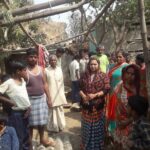 Inq Tmp 34 सुलतानगंज के कुमैठा गांव मे देररात भीषण आग लगने पर दो घर जलकर राख लाखो रुपये का हुआ नुकसान।।