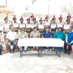 Inq Tmp 34 सुलतानगंज थाना अध्यक्ष ने 20 एनसीसी छात्राओं किया सम्मानित।
