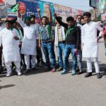 Inq Tmp 36 कृषि कानुन बिल के विरोध मे राजद कार्यकर्ताओं ने एक जुट होकर बिहार बंद पर भागलपुर के सडक पर उतरकर दुकाने,बैक बंद कर प्रर्दशन किए