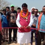 भीरर्खुद पंचायत के मैदान मे सेमीफाइनल मैच का उदघाटन भारतीय सबलोग पार्टी के प्रत्याशी अरुण मंडल ने फिता काट कर किए।।