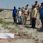 Inq Tmp 31 सुलतानगंज मे दो दिन पुर्व गंगा मे डुबे युवक क शव पुलिस ने की बरामद।। InquilabIndia