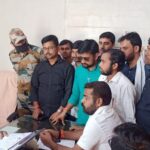विश्वविद्यालय मे छात्राओं पर फर्जी मुकदमा सहित अन्य मांग को लेकर छात्र संगठन ने दिए ज्ञापन।। Inquilabindia