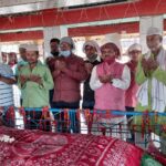 विधायक प्रतिनिधि ने किया चादर पोशी नवगछिया ।। InquilabIndia