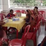 Inq Tmp 31 सीएचसी परबत्ता में कोरोना गाइडलाइन की धज्जियां उड़ाई जा रहीं है। Inquilabindia