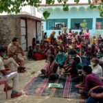 Inq Tmp 30 कसमाबाद गांव मे बालक की गोलीमार कर हत्या मामले मे ग्रामीणों ने एकजुट होकर अपराधियों की गिरफ्तारी के लिए धरना प्रदर्शन किए।। Inquilabindia