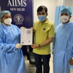 Inq Tmp 36 उद्योग मंत्री ने लिया कोरोनावायरस का पहला डोज ।। Inquilabindia