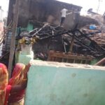 Inq Tmp 37 गनगनियां गांव मे बिजली के चपेट मे आने से एक घर जलकर राख।।।