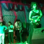 Inq Tmp 31 मोतिचक मे चैती पुजा पर सांस्कृतिक कार्यक्रम मे नृत्य कलाकारों द्वारा अस्लील गाने पर डुमके लगाने पर पुलिस ने तीन लोगों को गिरफ्तार किए।।।