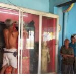 Inq Tmp 35 काली मंदिर नवटोलिया से प्रतिमा की मुकूट चोरी होने पर दुबारा संजय सेठ ने चढ़ाया तीन मुकुट।। Inquilab india