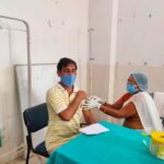 Inq Tmp 33 जदयु नेता रमण कुमार झा ने कोरोना वैक्सीन सभी लोगों से वैक्सीन लेने की अपिल करते हुए कोरोना के जंग से जीत हासिल की बात कही।।