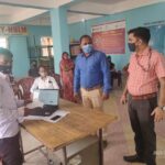 Inq Tmp 32 सुलतनगंज रेफरल अस्पताल के प्रबंधक व भाजपा नेताओं ने वैक्सीन जागरूकता अभीयान चलाए।।