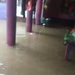 Inq Tmp 38 बारिश का पानी घर में घुसने से जनजीवन अस्त व्यस्त।। InquilabIndia