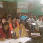 Inq Tmp 34 बेसिक इंग्लिश क्लासेस द्वारा सरकार की गाइडलाइन की खुलेआम उड़ा रही है धज्जियां।
