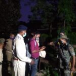 वैश्विक कोरोना महामारी का पालन कराने पहुंची महिला पुलिस अफसर से, घंटों हुई बहस