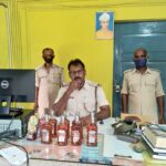 देर शाम की गयी छापेमारी में भारी मात्रा में शराब बरामद