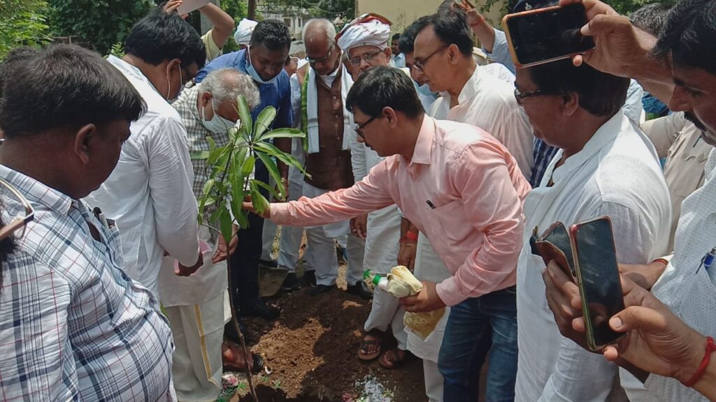 सुलतानगंज मे मंत्री श्रवण कुमार का NDA कार्यकर्ताओं ने किए भव्य स्वागत।।। 2 1111111