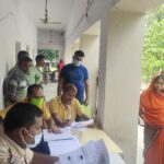 Inq Tmp 33 जमीन संबंधी विवाद का निपटारा बिहपुर थाना के जनता दरबार में हुआ।।