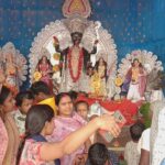सुलतानगंज शहाबाद मे मां काली प्रतिमा को देखने भक्तों कि भीड उमड पडी हैं।।