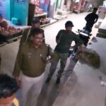 सुलतानगंज कृपानाथ सिंह रोड मे एक सोने चांदी की दुकान मे तीन अज्ञात अपराधियों ने लोखों रुपये कि लुट किए।।
