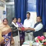 पीएचसी प्रभारी ने आशा और एएनएम को किया सम्मानित ।। Inquilabindia