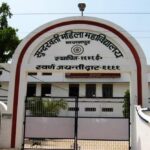 सुंदरवती महिला महाविद्यालय की स्नातकोत्तर विभाग की छात्राएं अब नए वर्ष से प्रत्येक माह की 15 तारीख को लाल पाढ़ सहित लेमन येलो साड़ी पहनकर ही भारतीय परिधान में कक्षा में प्रवेश कर सकेंगे।
