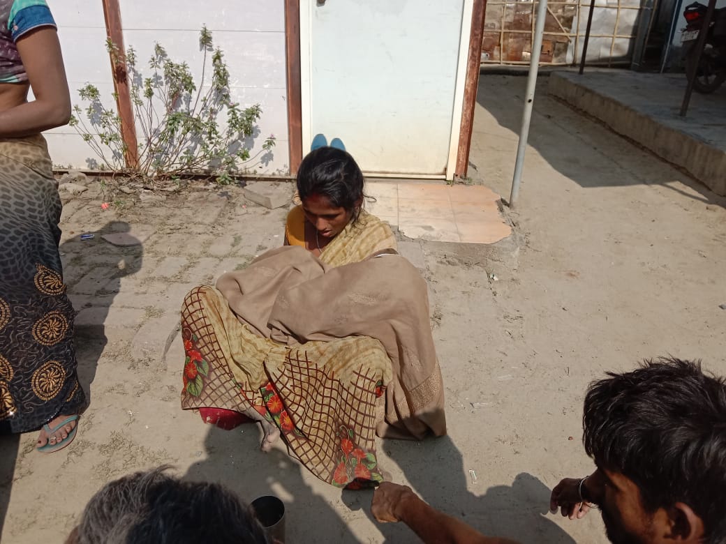 तीब्र गति से आ रही मोटरसाइकिल की चपेट में आया मासूम बच्चा ।। Inquilabindia 2 IMG 20220108 WA0008
