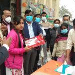 गणतंत्र दिवस के मौके पर वैक्सीनेशन कर्मी को किया सम्मानित ।। Inquilabindia
