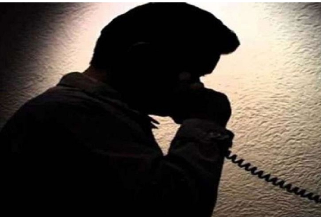 आर्दशनगर गांव मे गांव के युवकों ने एक सीआरपीएफ के जवान से 20 लाख रुपये कि रंगदारी मांगते हुए जानमारने की दिए धमकी।। Inquilabindia 1 Screenshot 20220124 064204