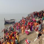 अगुवानी गंगा घाट पर गंगा स्नान कर माघी पूर्णिमा मेला देखने पहुंचे लाखों श्रद्धालुगण