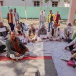 जिला कृषि पदाधिकारी के विरोध में आहूत सांकेतिक धरना प्रदर्शन कर किया पुतला दहन ।।