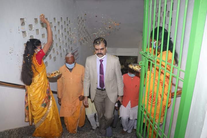 गायत्री परिवार के युवा कार्यक्रम में पहुंचे आईजी विकास वैभव, युवाओं ने किया प्रसन्नता जाहिर 2 IMG 20220221 WA0011