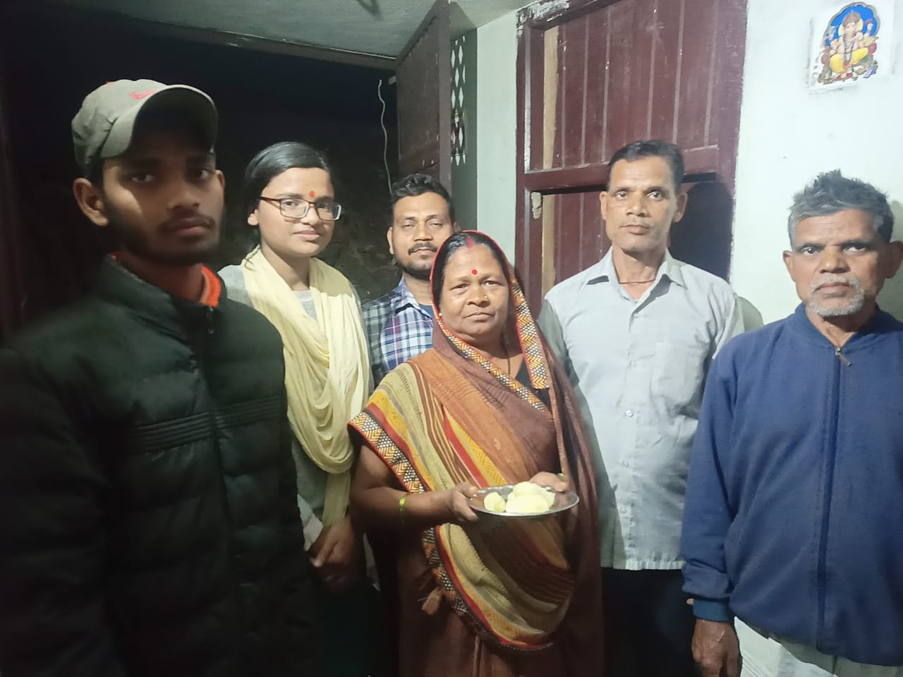 शिक्षा विभाग के पदाधिकारियों ने दिया शिक्षक - शिक्षिकाओं को नियोजन पत्र 9 IMG 20220223 WA0009