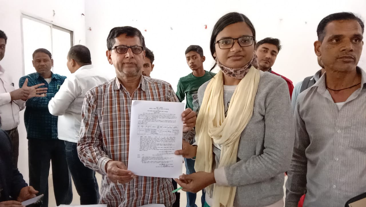 शिक्षा विभाग के पदाधिकारियों ने दिया शिक्षक - शिक्षिकाओं को नियोजन पत्र 4 IMG 20220223 WA0011