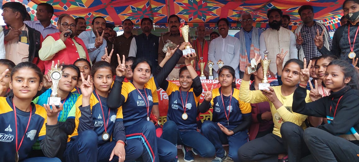 कबड्डी के बालिका वर्ग में नौगछिया व बालक वर्ग में भागलपुर सदर बना विजेता ।। Inquilabindia 7 IMG 20220224 WA0053
