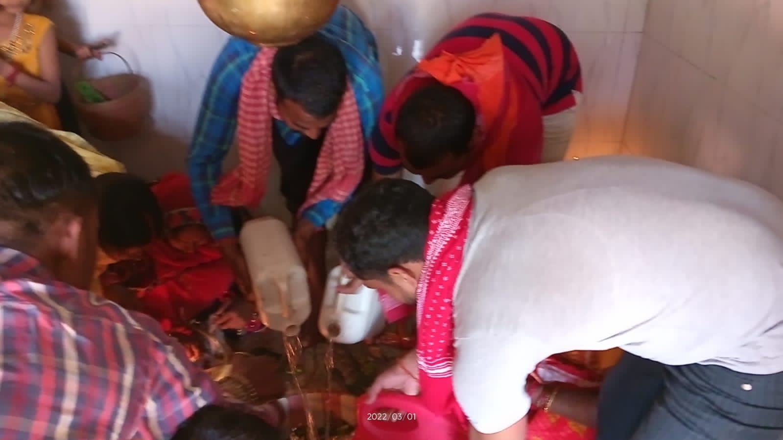 शिव विवाह पर निकली भव्य झांकी के साथ, मंदिरों में उमड़ी श्रद्धालुओं की भीड़ 8 IMG 20220301 WA0012 1