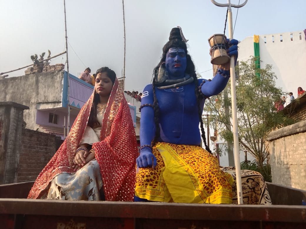 शिव विवाह पर निकली भव्य झांकी के साथ, मंदिरों में उमड़ी श्रद्धालुओं की भीड़ 4 IMG 20220301 WA0020