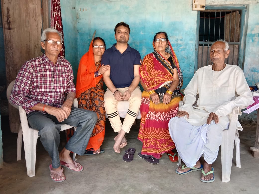 युक्रेन से सुरक्षित आया अमृत आनंद, गांव में खुशियां का माहौल 4 IMG 20220304 WA0002 2