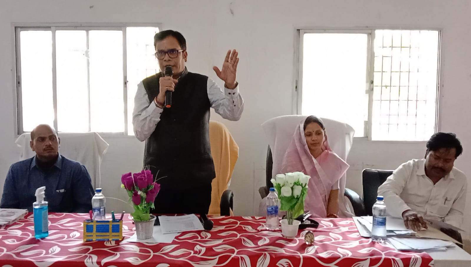 विभिन्न मुद्दों को लेकर प्रतिनिधि और पदाधिकारियों के बीच चली बहस 3 IMG 20220305 WA0005