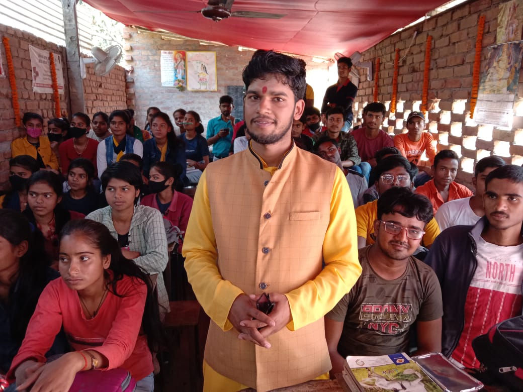 शिक्षण संस्थान के द्वारा तृतीय वर्षगांठ पर बच्चों के बीच हुई भव्य आयोजन 2 IMG 20220308 WA0018