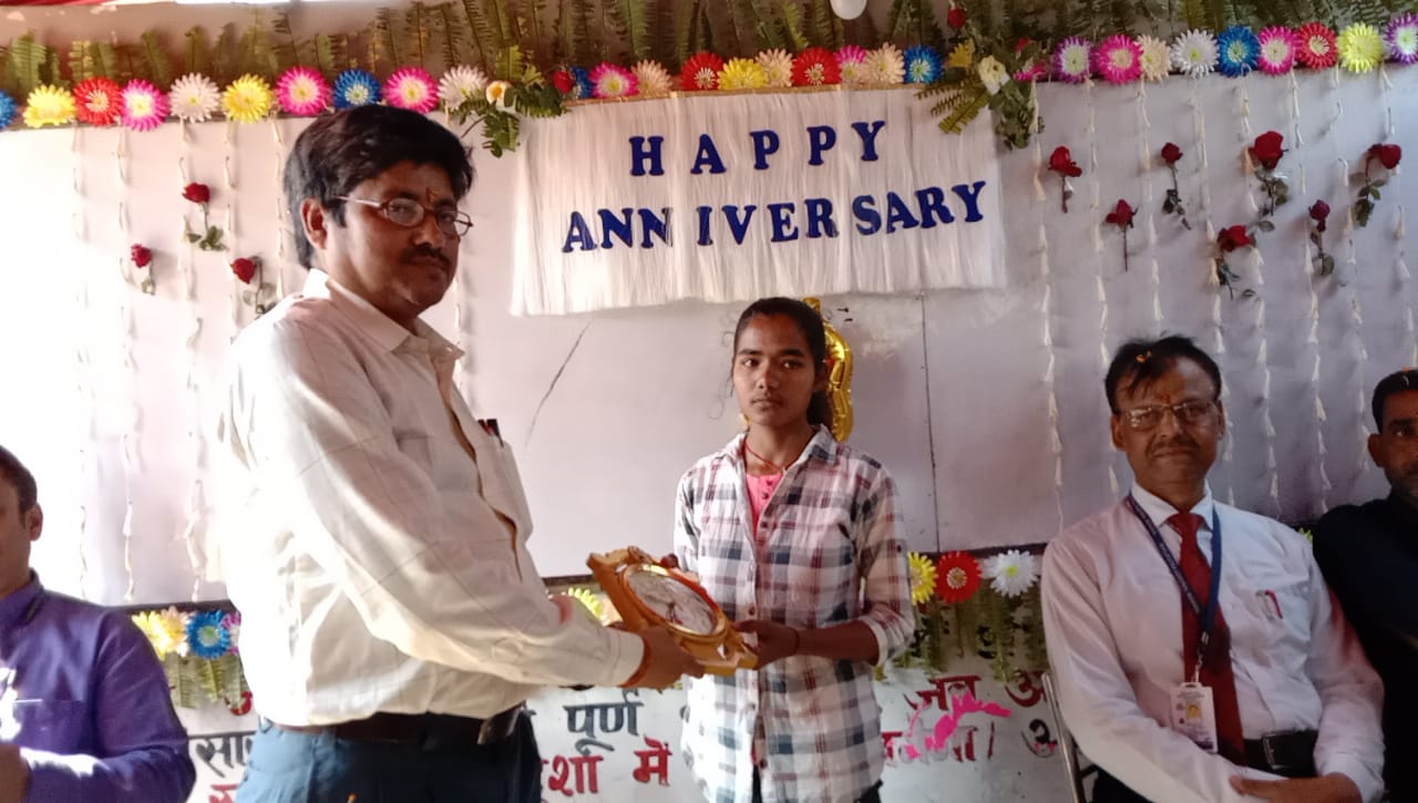 शिक्षण संस्थान के द्वारा तृतीय वर्षगांठ पर बच्चों के बीच हुई भव्य आयोजन 5 IMG 20220308 WA0019 1