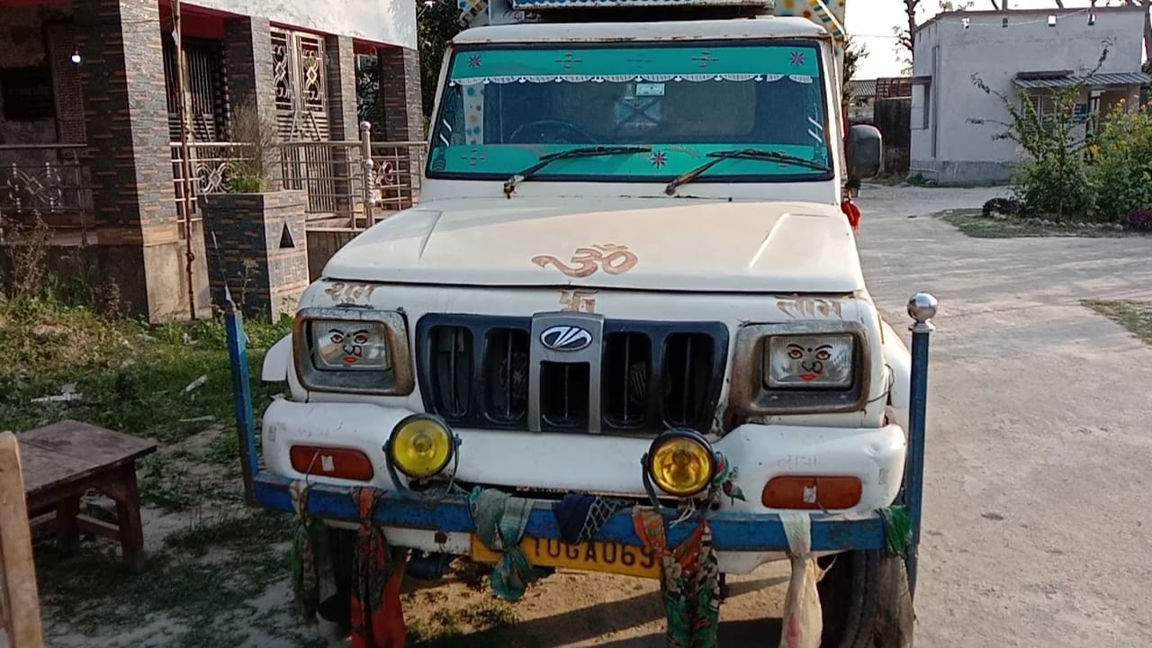 चोरी के लोहे से लदी पिकअप सहित ड्राइवर को पुलिस ने किया गिरप्तार 4 IMG 20220311 WA0036