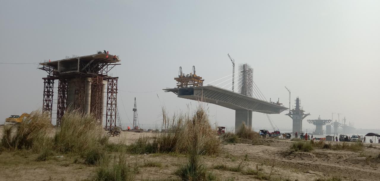 अगुआनी सुलतानगंज पुल निर्माण कार्य स्थल से लोहा चोरी मामले में दो को भेजा जेल 3 IMG 20220313 WA0007