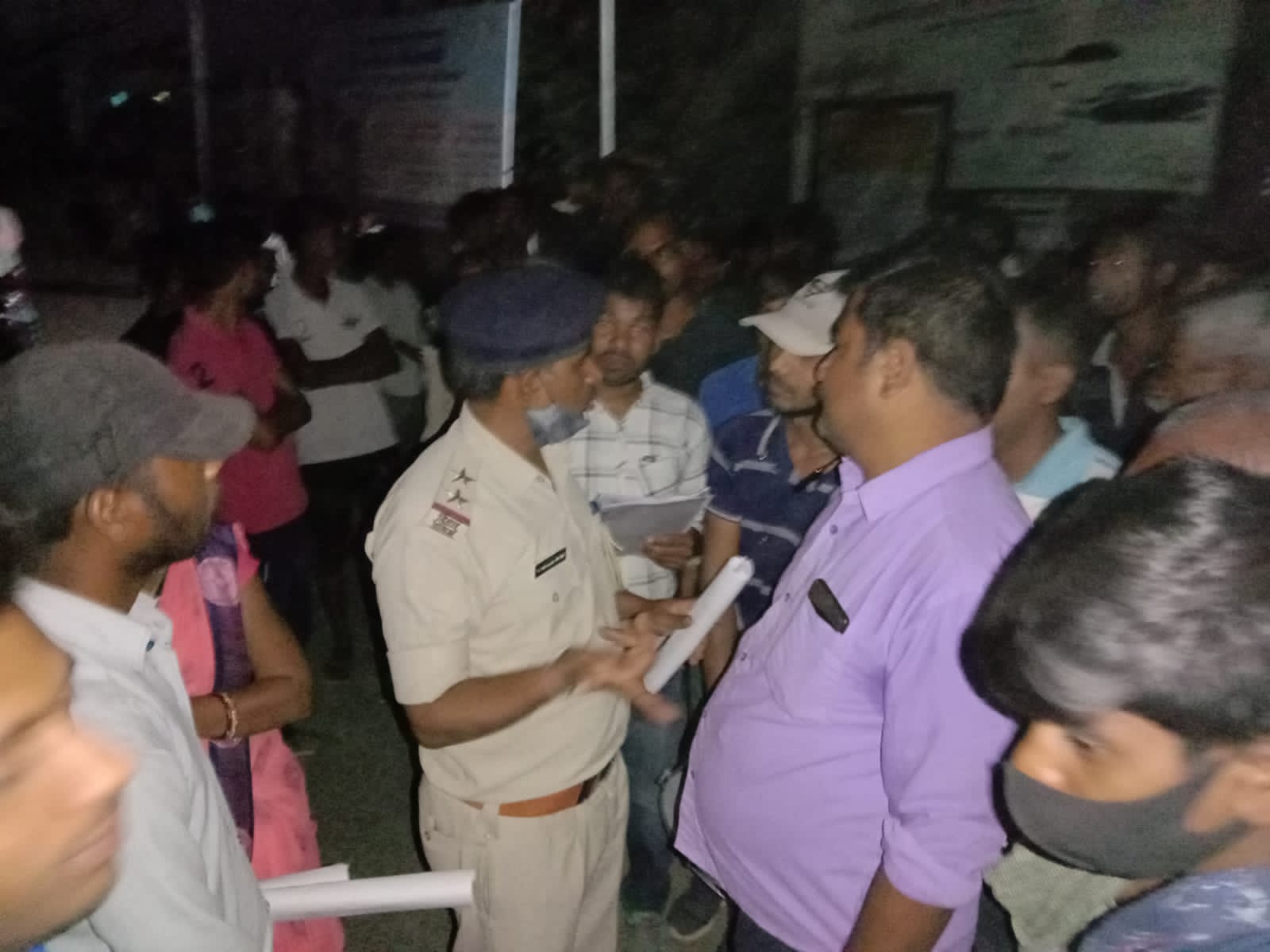 विभिन्न मुद्दों को लेकर AISF क्रांतिकारियों ने थाना का घेराव कर किया पुतला दहन 3 IMG 20220314 WA0005