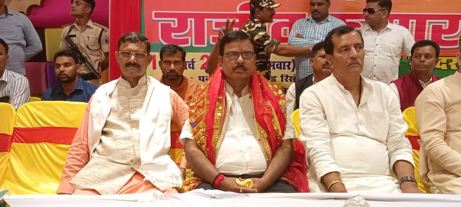 एम.एल.सी कांग्रेस प्रत्याशी राजीव कुमार के नामांकन में पंचायत प्रतिनिधि की उमड़ी भीड़ 3 IMG 20220314 WA0013 2