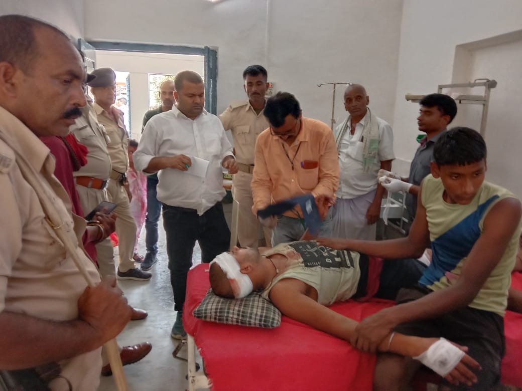 आपसी रंजिश में युवक की हथियार से वार कर किया जख्मी 5 IMG 20220318 WA0018