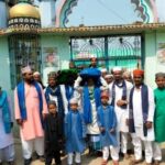 मदरसा जामिया शाह मोहब्बतिया के बच्चे ने दाता की चादरपोशी ।। Inquilabindia