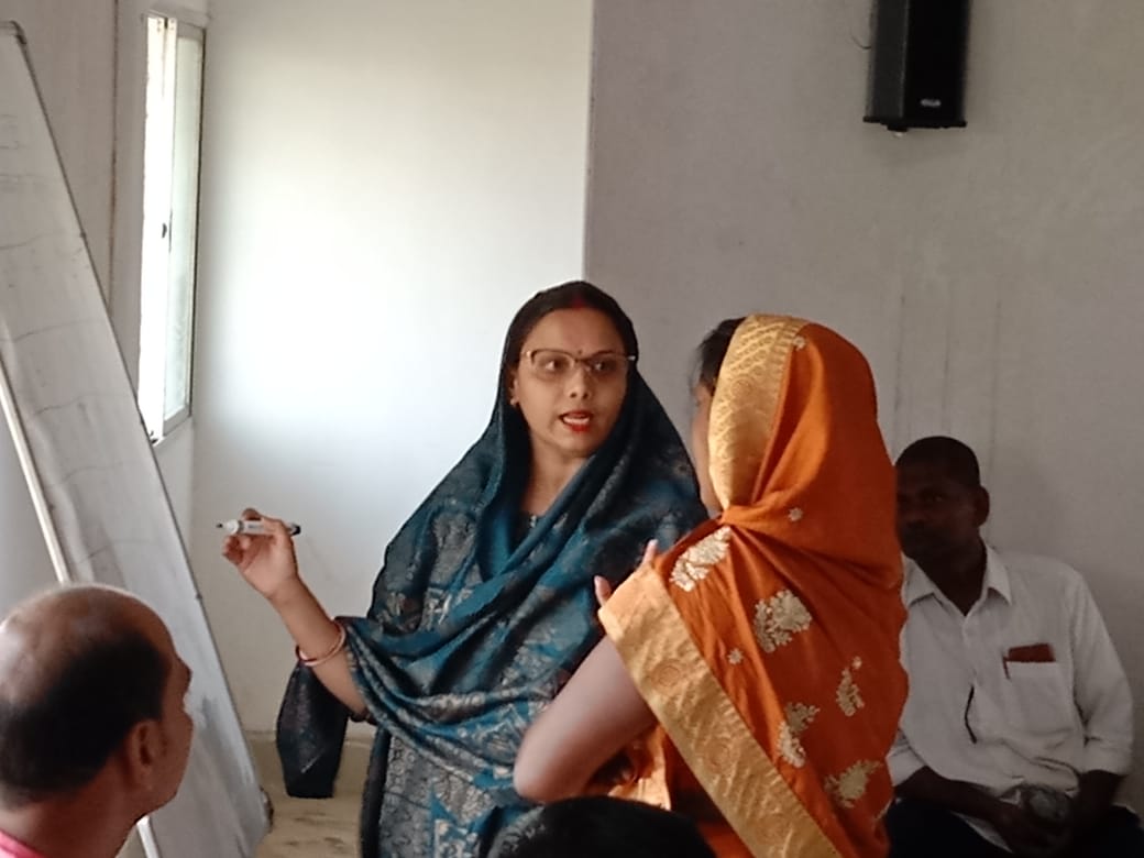 पंचायत प्रतिनिधियों को प्रशिक्षकों द्वारा मतदाता जागरूकता हेतु मिली प्रशिक्षण 4 IMG 20220325 WA0009