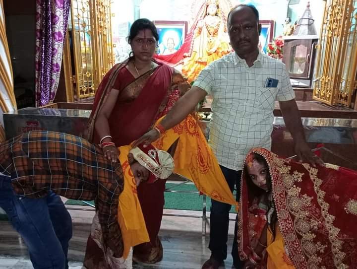 एक गरीब की बेटी का आदर्श विवाह करा दो फ़रिश्ते ने एक नई मिसाल कायम ।। Inquilabindia 3 img 20220317 wa00401955956978023125195