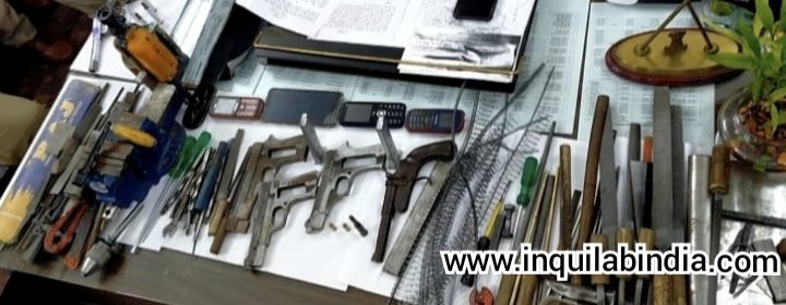 पटना STF और नवगछिया पुलिस की संयुक्त छापेमारी में नवादा से भारी मात्रा में हथियार-गोली और हथियार बनाने के सामान बरामद, दो अपराधी गिरफ्तार ।। Inquilabindia 2 img 20220313 0710063935991309287257509